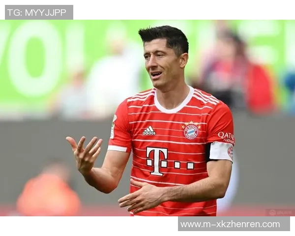 莱万重返德甲赛场引发拜仁球迷愤怒指责其忘恩负义情绪高涨 莱万重返德甲赛场引发拜仁球迷愤怒指责其忘恩负义情绪高涨